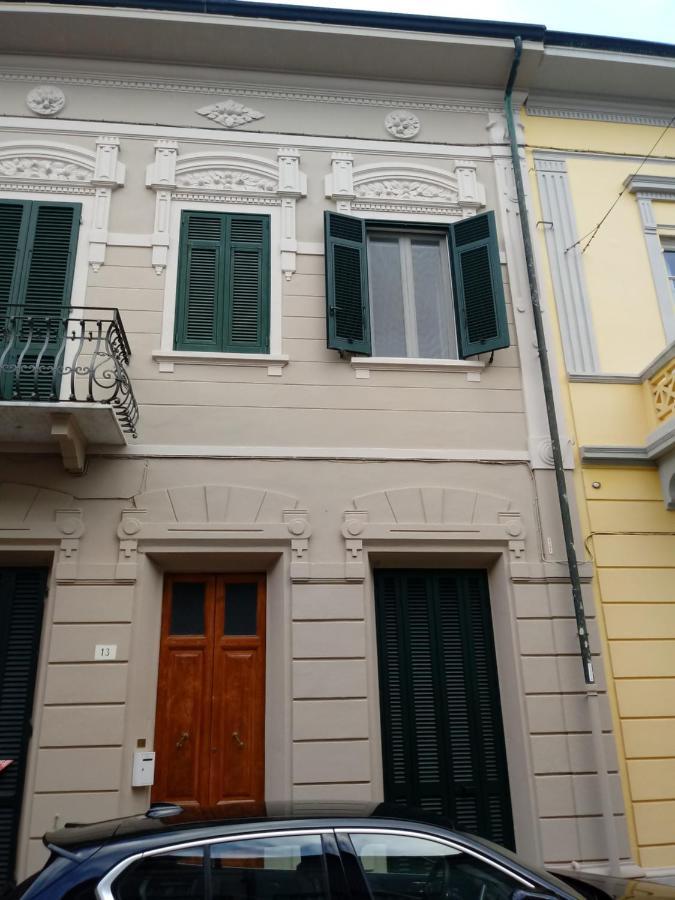 Casa Sara Villa Viareggio Kültér fotó